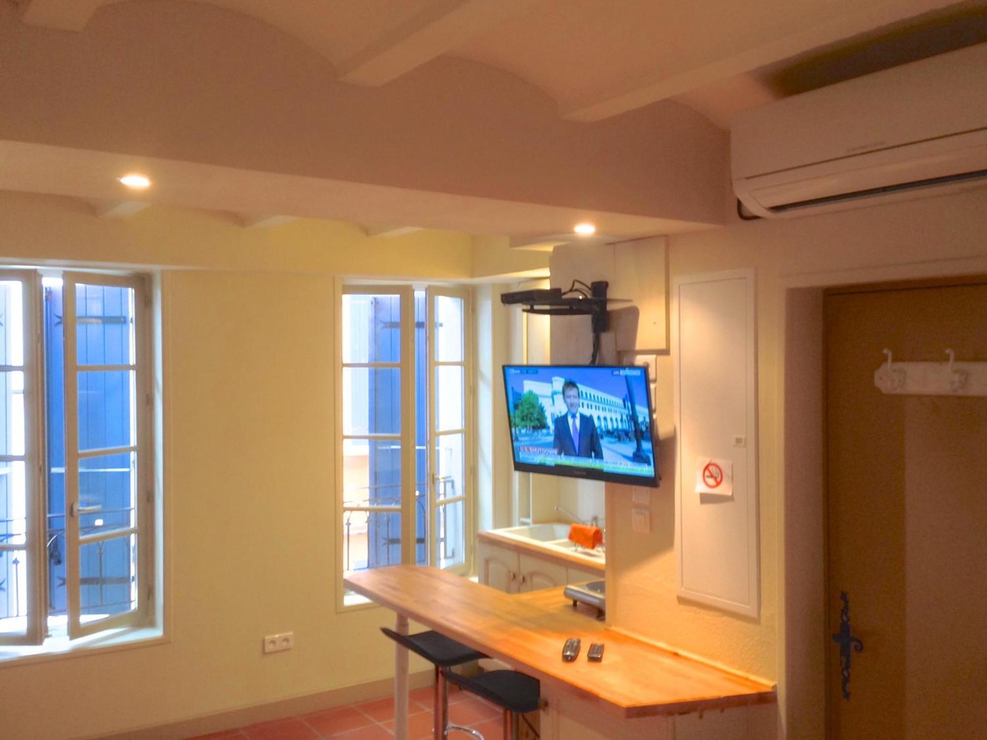 Apartment I *