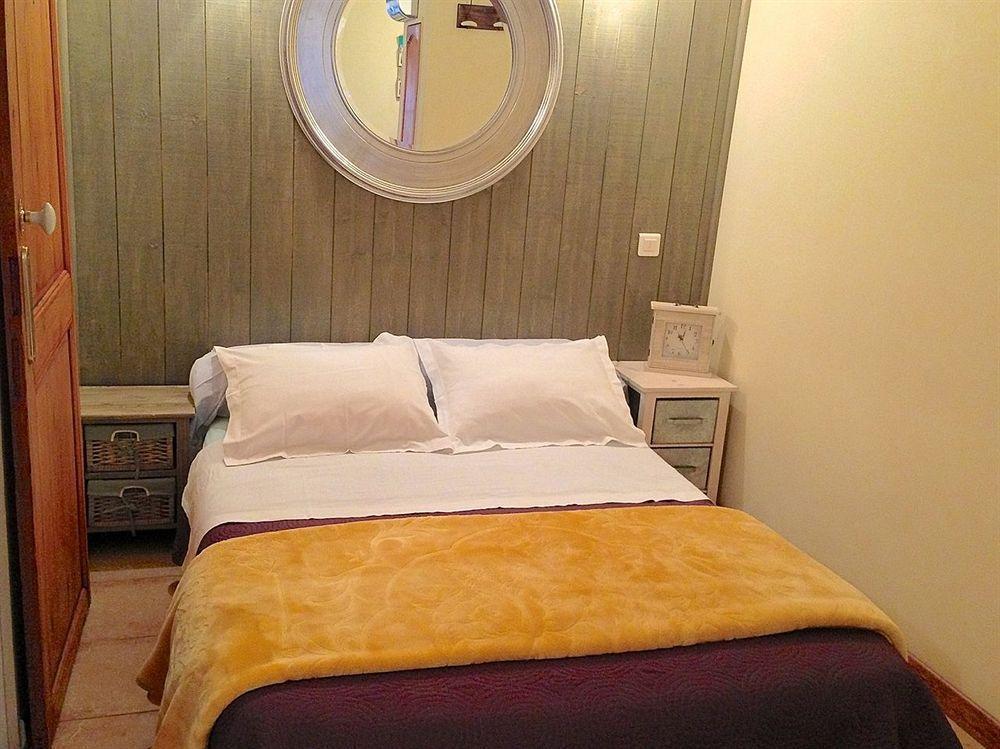 I Apartment *